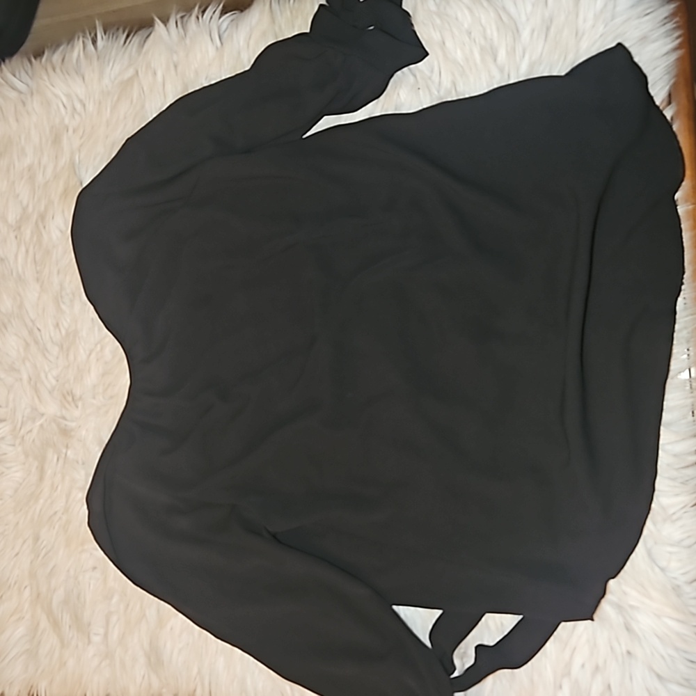Tyche Black Flowy Split-Sleeve Sheer Top – Size Small - Picture 4 of 7